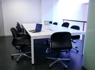 Espacios compartidos para trabajar | Puestos de trabajo en centro de Barcelona Oficina 24